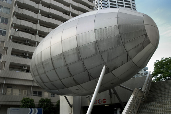 Toyo Itos Tokyo building, Egg of Wind